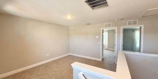 Heritage Oaks gated community 3/2.5/2 Townhome Gallery 48