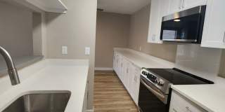 Sand Pebble Apartments Gallery 4