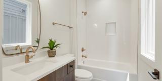 Salemtown Townhome Near Downtown | Screened Patio, Fenced Yard & 2 Parking Spaces Gallery 24