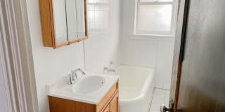 1610 West Sunnyside Gallery 3