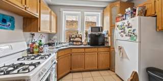 2630 W Division Street, Gallery 7