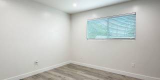 **5827 Eastbrook Ave Lakewood** Upstairs 1 bedroom 1 bath !! 2 weeks free OAC !! Gallery 8