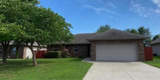 3 Bed 2 Bath 2 Car Home in NIXA MO!!! Gallery 1