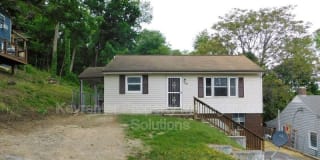 1008 Perry St Gallery 1