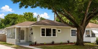 2 Bedroom, 1 Bathroom Home for Rent in St Pete! Gallery 1