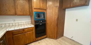 Golf Course- On The Mesa 3 Bedrooms, 2 Bathrooms, New Paint, Gallery 31