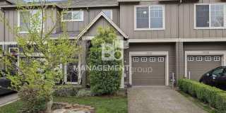 Updated Beaverton Townhome Close to Nike! Private Yard/Patio Gallery 1