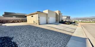 Four-Bedroom Home Near Shooting Star Park in Washington Fields Gallery 27