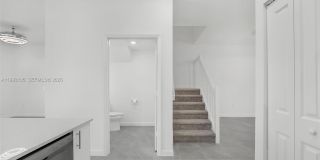 2425 SE 28TH DR Gallery 26