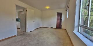 2 Bed 1 Bath Upperr unit apartment in a Duplex Gallery 10