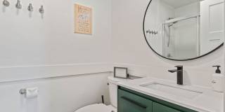 407 NW H Street Gallery 13