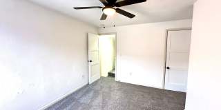 Updated 2 Bed, 1 Bath Home - Convenient Location, Walkable Neighborhood - Available 3/15! Gallery 7