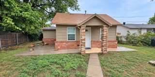 Charming 2 Bedroom, 2 Bathroom Home in Oklahoma City Gallery 1