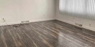 3 Bedroom, 1 Bath Single Level House for Rent 1246 Columbia St Waterloo, IA Gallery 10