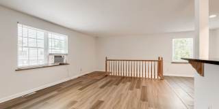 Lovely 2 bed 1 Bath Townhome in park-like setting in Boulder. - Available July 1st! Gallery 5