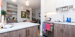 209 West Newton St. Gallery 5
