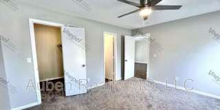 10113 E. 67th Street Gallery 8