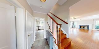 Cool Updated Historic 4/3.5 Farmhouse in Bethesda on Private, 1.5 Acre Lot Gallery 5