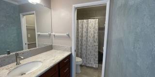 Spacious 3 bedroom with amazing views Gallery 18