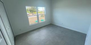 Bright & Modern 2 Bed-1 Bath Pet-Friendly Home in Desirable Lehigh Acres! Gallery 9