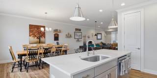 Blacksburg, 3 BR / 2.5 BA Available Sept 1st Gallery 6