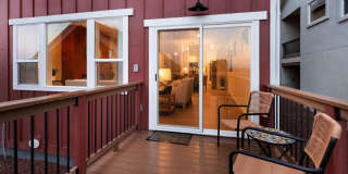 Furnished 3 Bed/Office Luxury Model Home on Westside Gallery 22