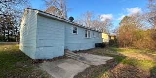 Quaint 4 bed 2 bath home Quaint 4 bed 2 bath home Gallery 3