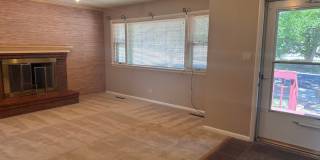 Pleasant Valley 5 Bedroom Gem with AC! Gallery 4