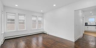 30 Cypress Street Gallery 16