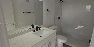8101 Crespi Blvd Gallery 13