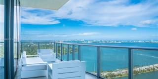 3131 NE 7th Ave Gallery 1