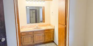 Prime Edmond Location | 3-Bed Duplex Near Boulevard & Broadway Gallery 13