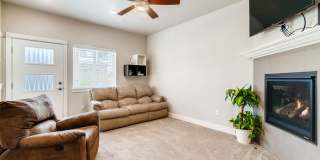Beautiful 2 Bed 2 1/2 Bath Townhome in Fort Collins! Gallery 11