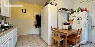 Stunning 3 bed in Brookline Gallery 7