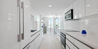 100 SE 5th Avenue Gallery 26