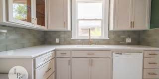 Beautifully Updated Fresno Tower Home, 3BR/2BA, plus Solar!! Gallery 11