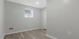 5004 ROANOKE Place Gallery 10