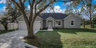 3 Bedroom Home Located In The Sun N Lake Golf Community Gallery 1