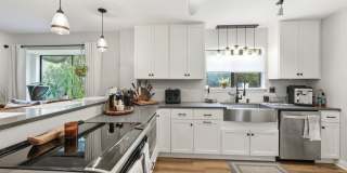Spacious 2BR Condo in Desirable Snee Farm Spacious 2BR Condo in Desirable Snee Farm Gallery 12