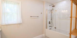 Luxury Annual Rental with Resort-Style Pool on Longboat Key Gallery 23