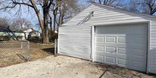 Adorable 2 Bedroom Early August Gallery 19