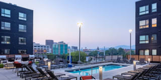 Jules on 3rd Gallery 14