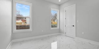 9 OAK GLEN Gallery 25