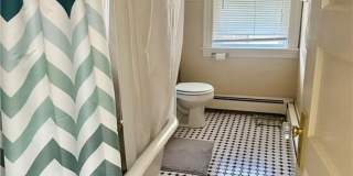 387 Lloyd Avenue unit: 3 Gallery 7