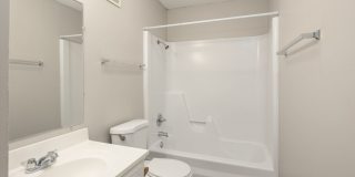 Hartford House Apartments Gallery 1