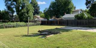 STUDENTS WELCOME! Charming 3 Bed 2 Bath Single Family Home in Old Town Gallery 36