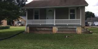 Cozy 1+ Bedroom Bungalow in West York SD Gallery 1