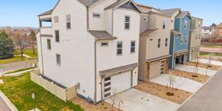 NEW CONSTRUCTION Gorgeous 4 Bedroom, 3.5 bath with Unbeatable Views Gallery 1