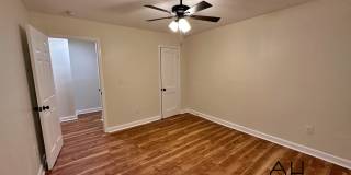 Beautiful Brick Home Minutes from UofM and Midtown! Gallery 8