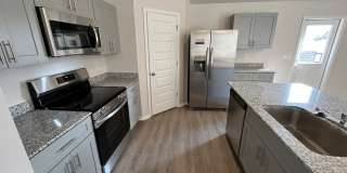 Pre-Leasing Now! Discover Modern Living in This 4-Bedroom, 2-Bath Home at Cottages at Clear Creek Gallery 7